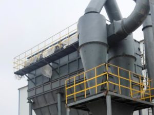 Линия сортировки сверхчистого кварца с шаровой мельницей с зернистостью 200 меш производительностью 5 т в час для компании в Фэнъян, провинция Аньхой