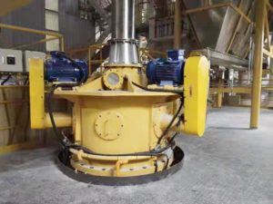 Линия сортировки кварцевой муки с шаровой мельницей с зернистостью D100:8 μm и производительностью 50 kg в час для компании на Тайване