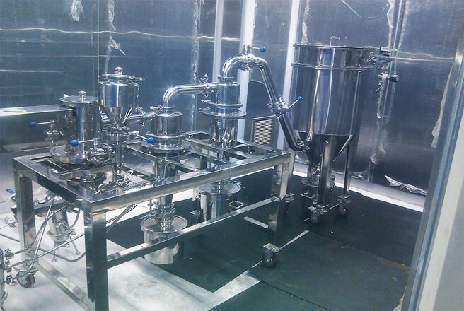 Лабораторное устройство для струйного дробления и сортировки «три в одном» для университета в Пекине